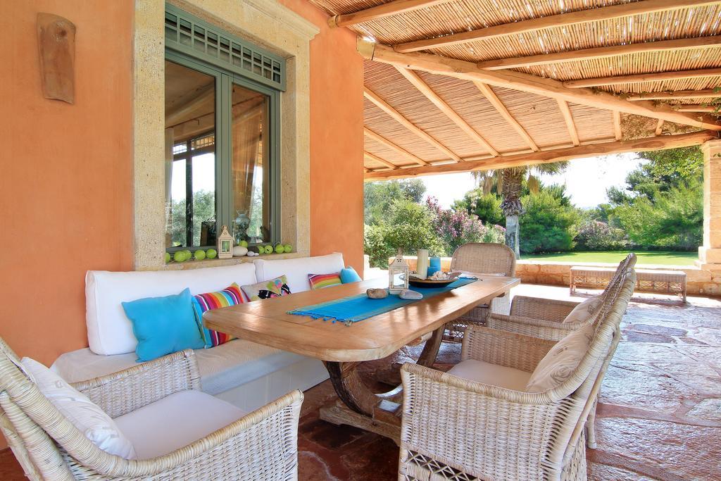 Vouliagmeni Villa Athens Luaran gambar